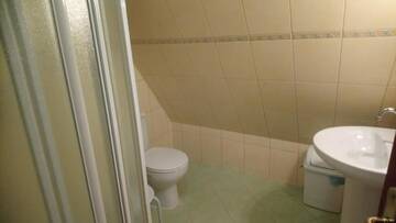 Фото номера Трехместный номер Проживание в семье Apartamenty-Wynajem pokoi Zbigniew Tylka г. Косцелиско 8