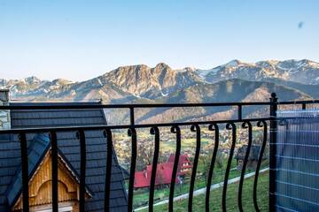 Фото номера Апартаменты с балконом Апартаменты Apartamenty Stylowe Zakopane г. Косцелиско 3