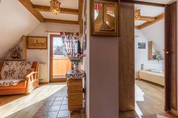 Фото номера Апартаменты (для 6 взрослых) Апартаменты Apartament Słoneczny Zakopane г. Косцелиско 31