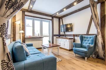 Фото номера Апартаменты с 3 спальнями и балконом Апартаменты Apartamenty Gronik Zakopane г. Косцелиско 9