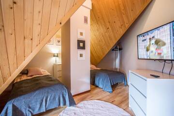 Фото номера Апартаменты (для 6 взрослых) Апартаменты Apartament Regle Zakopane г. Косцелиско 15