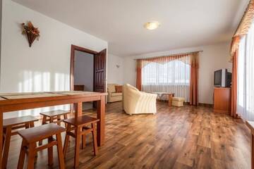 Фото номера Семейные апартаменты Апартаменты Sykowny Dworek Apartamenty г. Косцелиско 13