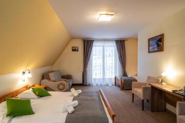 Фото номера Четырехместный номер с видом на горы Отель Hotel Eco Tatry Resort &amp; Holiday г. Косцелиско 2