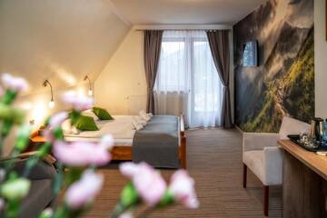 Фото номера Трехместный номер Отель Hotel Eco Tatry Resort &amp; Holiday г. Косцелиско 7