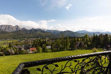 Фото номера Дом с 3 спальнями Шале Domek Tatra Lux Zakopane г. Косцелиско 49