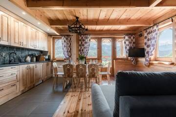 Фото номера Дом с 3 спальнями Шале Domek Tatra Lux Zakopane г. Косцелиско 26
