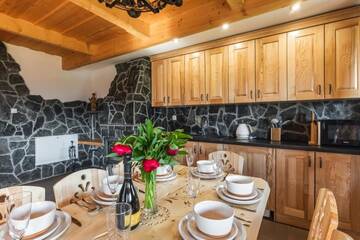 Фото номера Дом с 3 спальнями Шале Domek Tatra Lux Zakopane г. Косцелиско 29