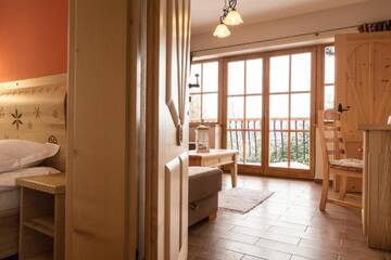 Фото номера Апартаменты (для 4 взрослых) Апарт-отели Butorowy Dwór г. Косцелиско 17