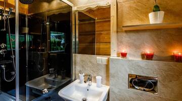 Фото номера Коттедж с 6 спальнями Дома для отпуска Rent like home - Bali Residence г. Косцелиско 40