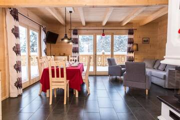 Фото номера Superior Holiday Home with Chimney and Terrace Дома для отпуска TatryTop Luxury Chalets Zakopane г. Косцелиско 39