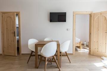 Фото номера Апартаменты с террасой Апарт-отели Apartamenty Willa Wojdyłówka г. Косцелиско 12
